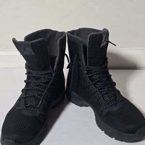 Jordan Men's Black Textured Boots